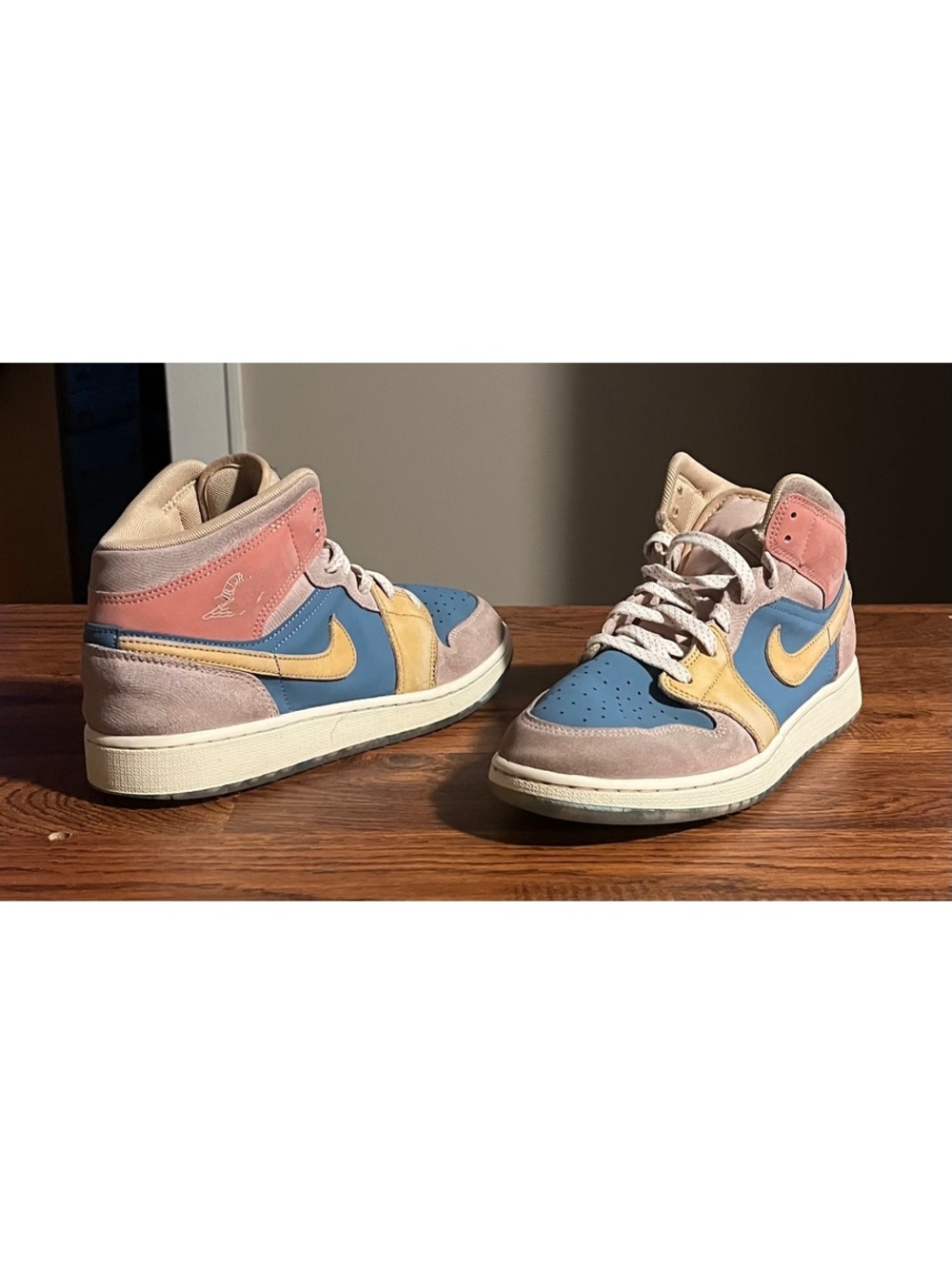 Jordan 1 Mid SE Zen Sneakers Size 7Y